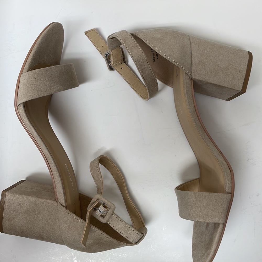 ♦️Host Pick♦️Chinese Laundry - CL Joy Nude 9.5M - Picture 5 of 15